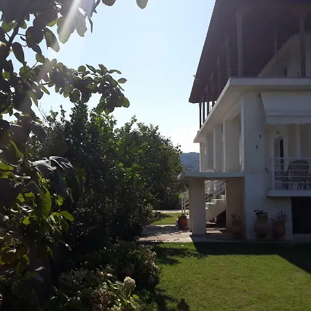 Holiday home The Green Garden By The Sea! Agiakampos (Volos)